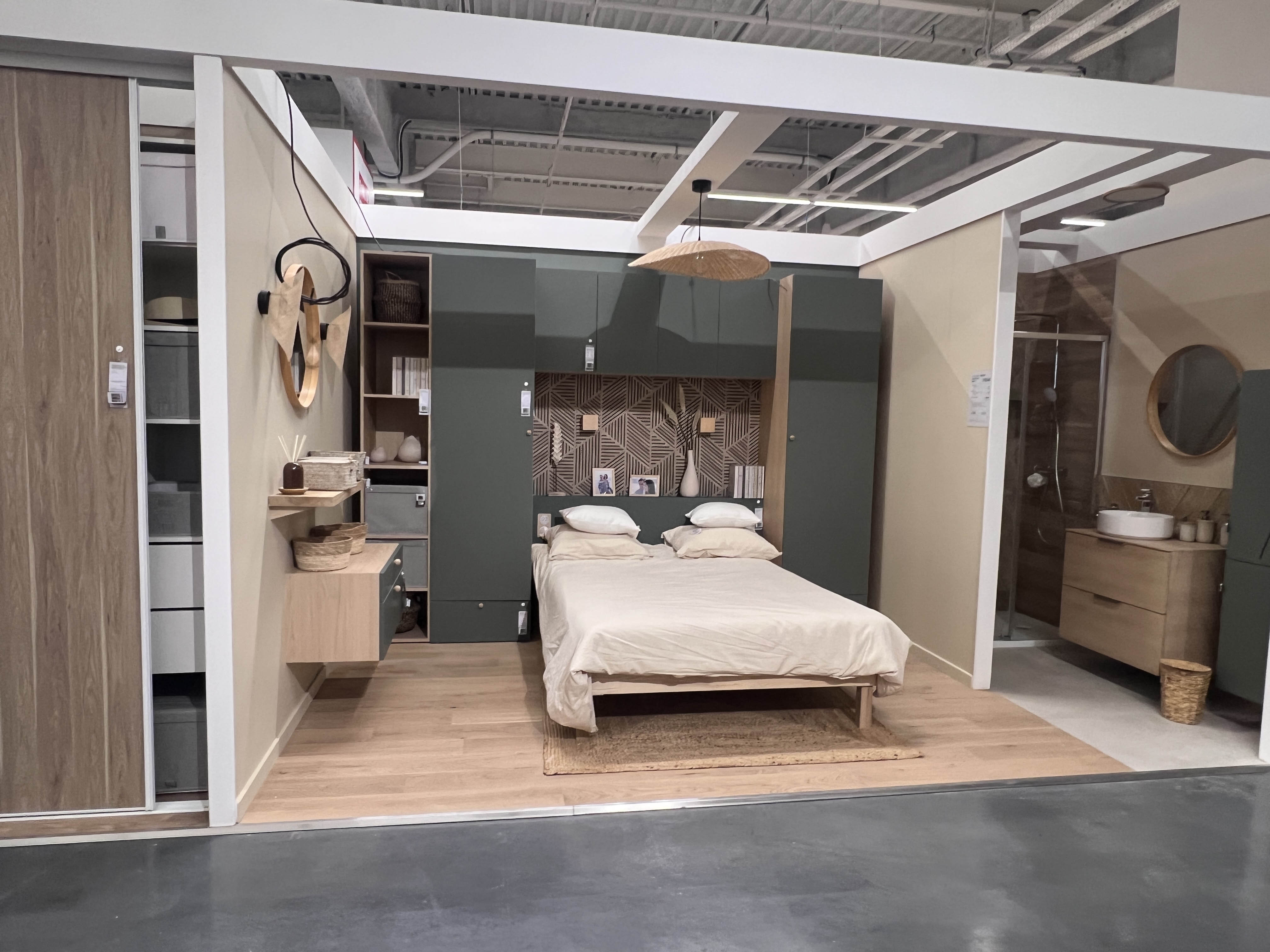Show room