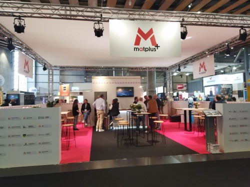 Mat plus