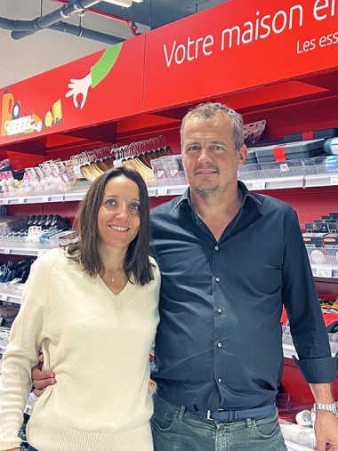 Peggy et Laurent Cabanis,  un couple de franchisés hors-norme pour un magasin tout aussi original